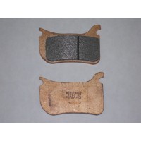 Beringer R2 Racing Brake Pads for Aerotec 4 Piston Radial calipers Beringer R2 Racing Brake Pads for Aerotec 4 Piston Radial calipers