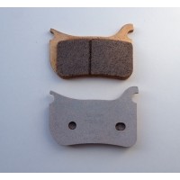 Beringer R8 Racing Brake Pads for Aerotec 4 Piston Radial calipers Beringer R8 Racing Brake Pads for Aerotec 4 Piston Radial calipers