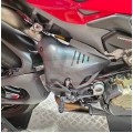 Carbonvani Carbon Fiber Termignoni Delta Heat Shield Exhaust Guard for Ducati Panigale V4 (2025+) Carbonvani Carbon Fiber Termignoni Delta Heat Shield Exhaust Guard for Ducati Panigale V4 (2025+)