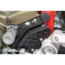 CARBONVANI - DUCATI HYPERMOTARD 1100 / 796 CARBON FIBER FRONT SPROCKET COVER AND CHAIN PLATE