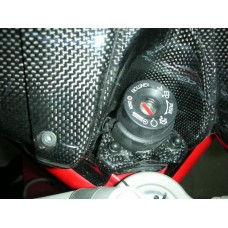 CARBONVANI - DUCATI MONSTER M696 / M796 / M1100 CARBON FIBER KEY COVER