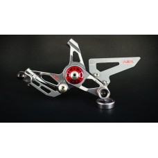 AEM FACTORY - DUCATI 899 / 959 / 1199 / 1299 / V2 PANIGALE ADJUSTABLE BILLET REARSETS  WITH COLORED ECCENTRIC
