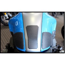 TechSpec Tank Grip Pads for the BMW R1200 R (15+) TechSpec Tank Grip Pads for the BMW R1200 R (15+)