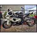 TechSpec Tank Grip Pads for the BMW S1000RR / S1000R / HP4 (09-20) TechSpec Tank Grip Pads for the BMW S1000RR / S1000R / HP4 (09-20)
