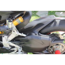 CARBONVANI - DUCATI PANIGALE 1199 / 1299 / V2 and STREETFIGHTER V2 CARBON FIBER SWINGARM COVER