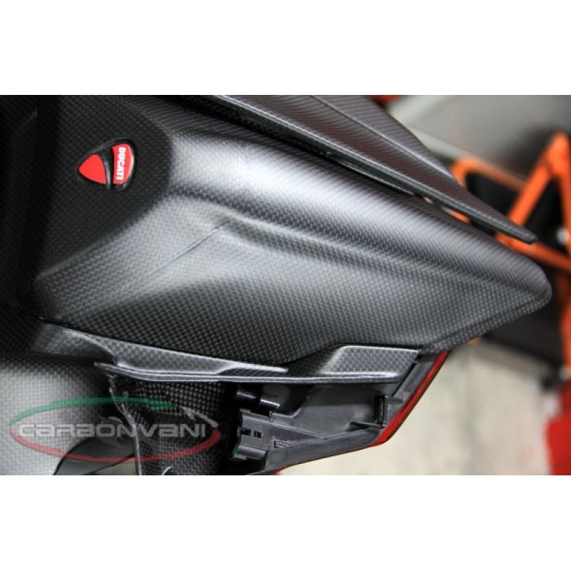 CARBONVANI DUCATI 1299 /1199R / 959 PANIGALE CARBON FIBER SOLO SEAT