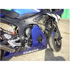 R&G Racing Front Axle Sliders / Protectors for Yamaha YZF R6 '03-'04