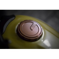 AEM FACTORY - 'SIX DAYS' CLASSIC STYLE GAS CAP WITH QUICK OPEN FOR DUCATI SCRAMBLER AEM FACTORY - 'SIX DAYS' CLASSIC STYLE GAS CAP WITH QUICK OPEN FOR DUCATI SCRAMBLER