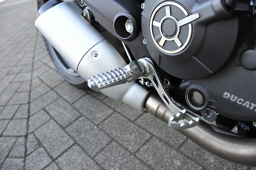 AELLA Carved Footpegs for the Ducati Scrambler Sixty2