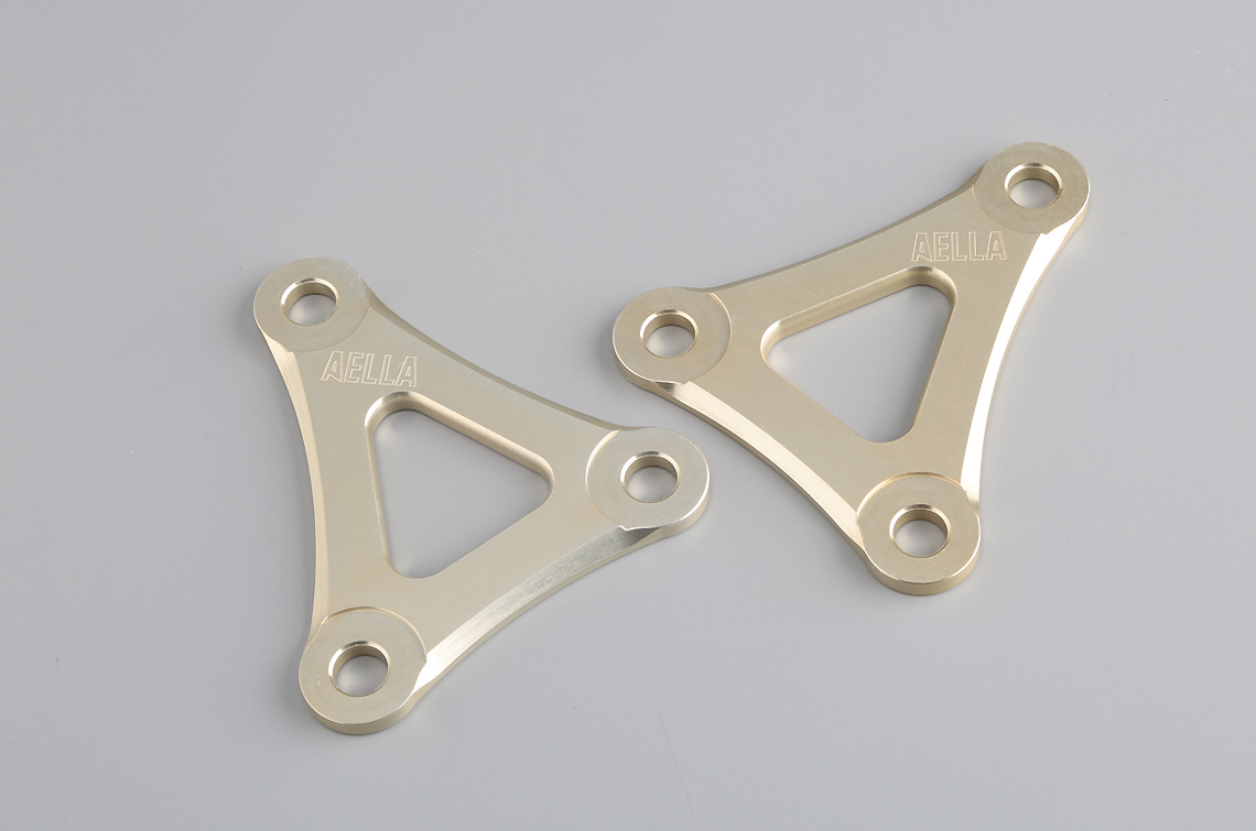 AELLA Lowdown Lowering Links for the Triumph Daytona 675 / Street Triple / R AELLA Lowdown Lowering Links for the Triumph Daytona 675 / Street Triple / R