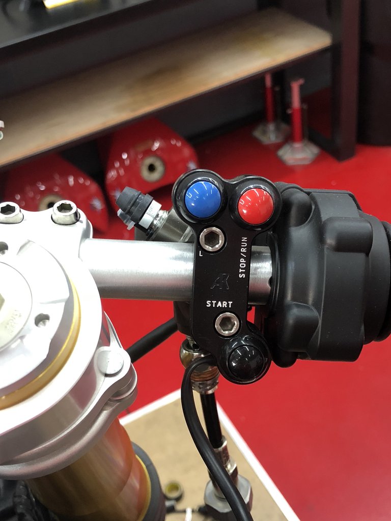 V4 Racing Engines