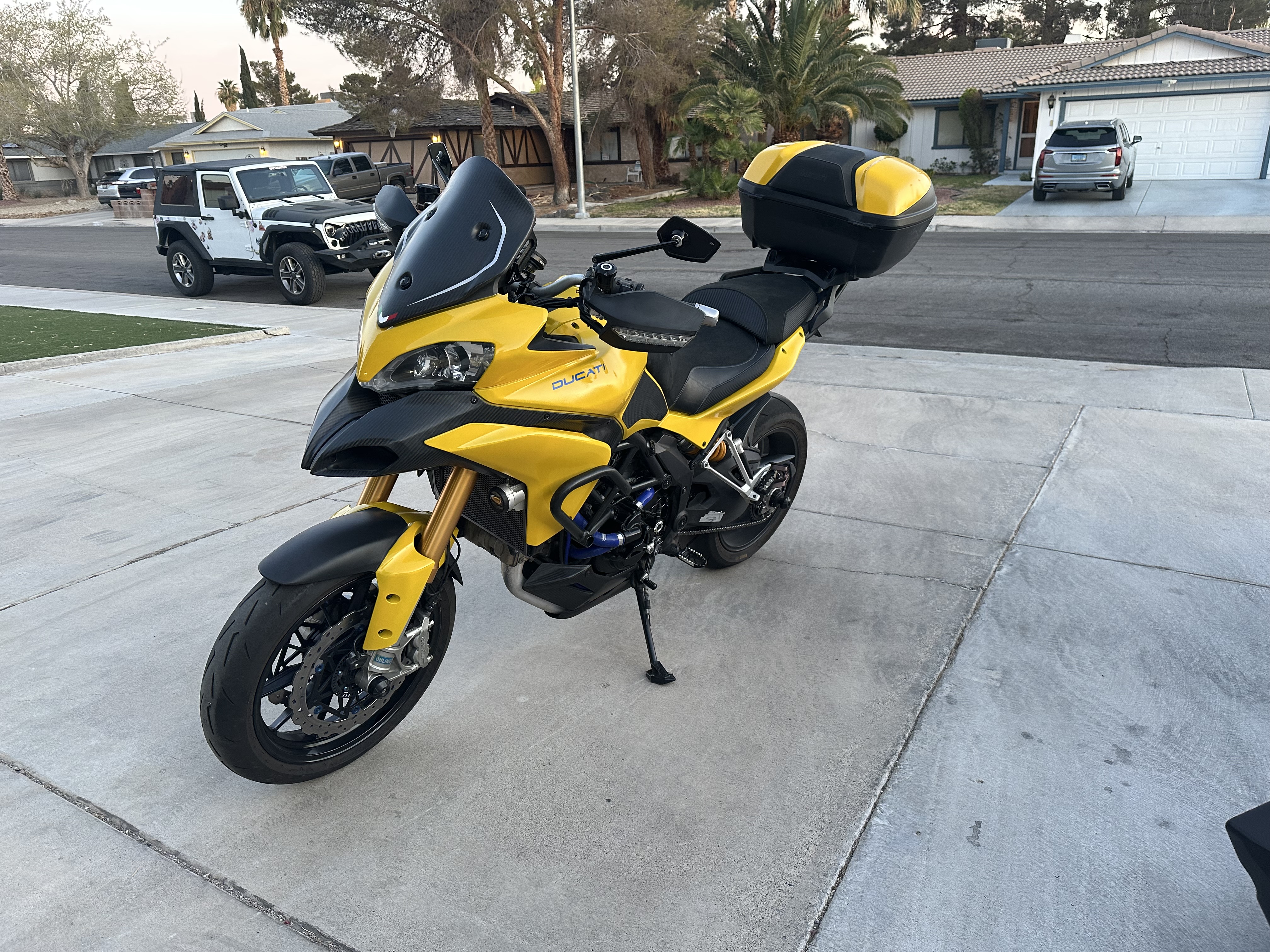 Cache Culbuteur Avant Ducati 1200 Multistrada S – Pour Modèles 2010 à 2012, Origine Italie