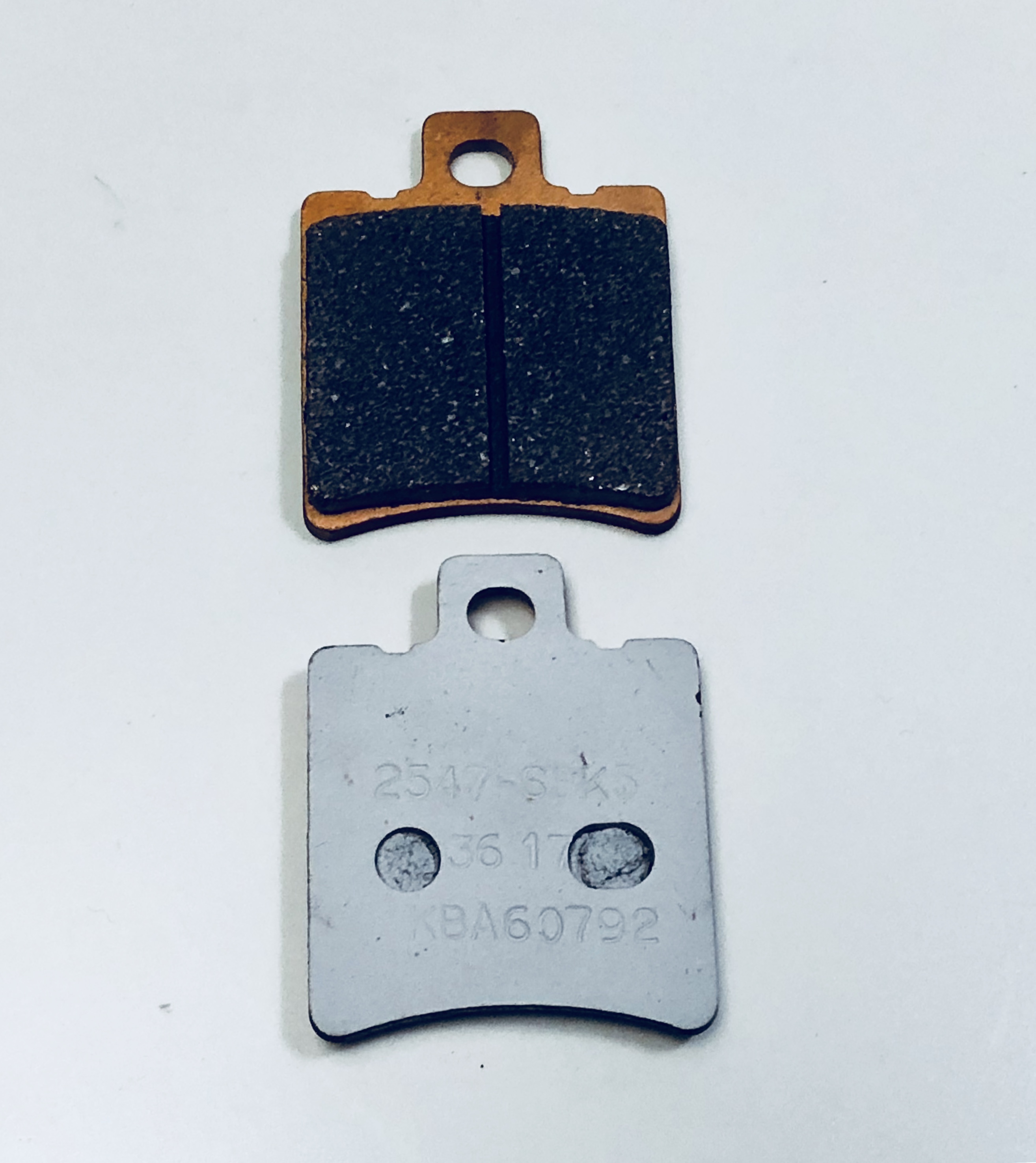 Beringer Sintered Brake Pads for Aerotec 2D1 and Older Axial Mount 6 Piston calipers Beringer Sintered Brake Pads for Aerotec 2D1 and Older Axial Mount 6 Piston calipers