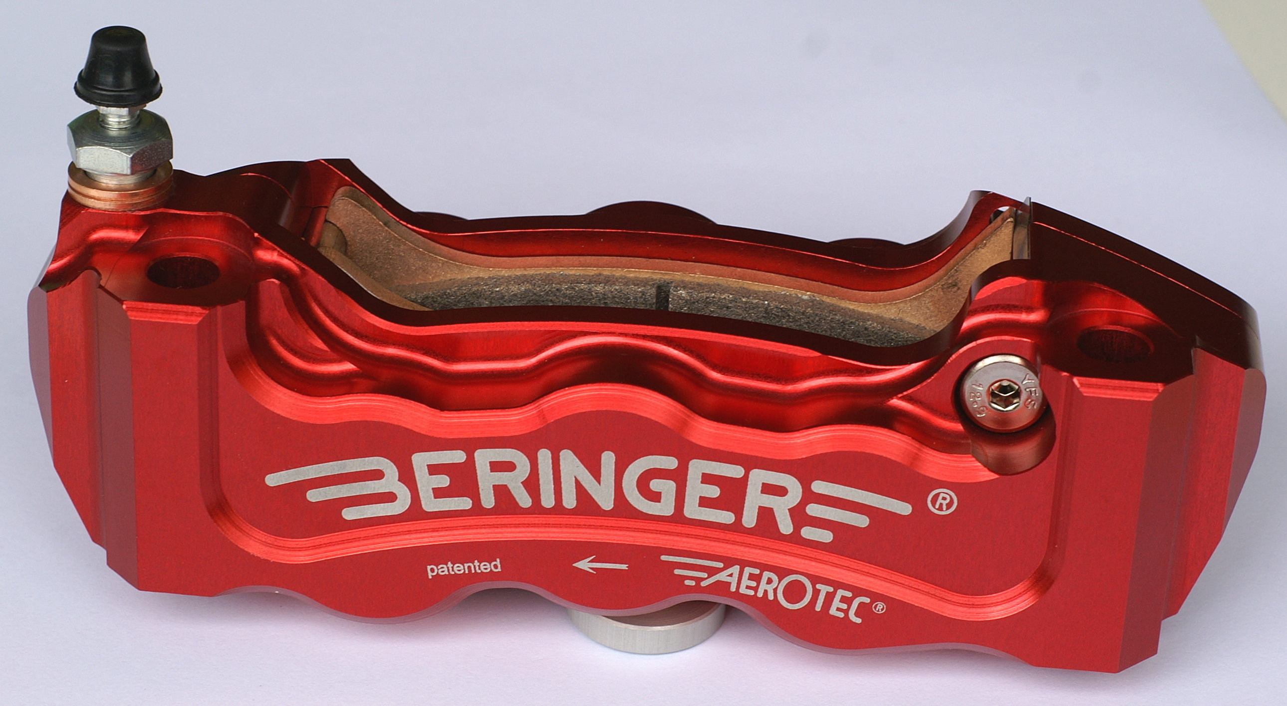 BERINGER レッド ブレーキキャリパー 6ポット左側 BERINGER レッド ブレーキキャリパー 6ポット左側