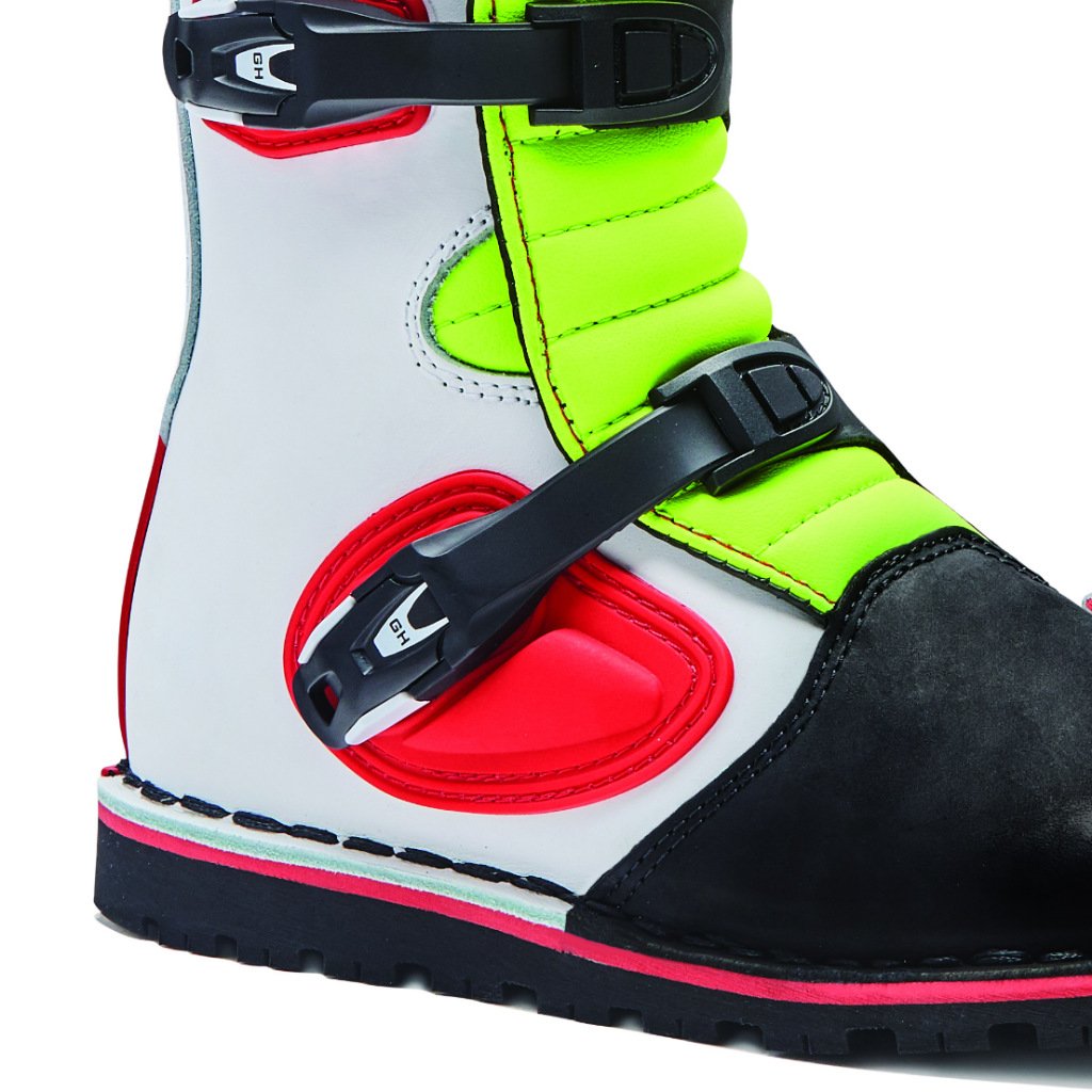 forma boulder boots