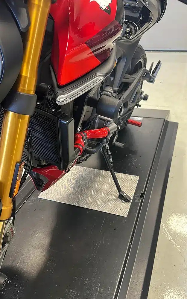 MonzaTech IEC Electronic Engine Temperature Cooling Kit for Ducati Monster 1200 MonzaTech IEC Electronic Engine Temperature Cooling Kit for Ducati Monster 1200