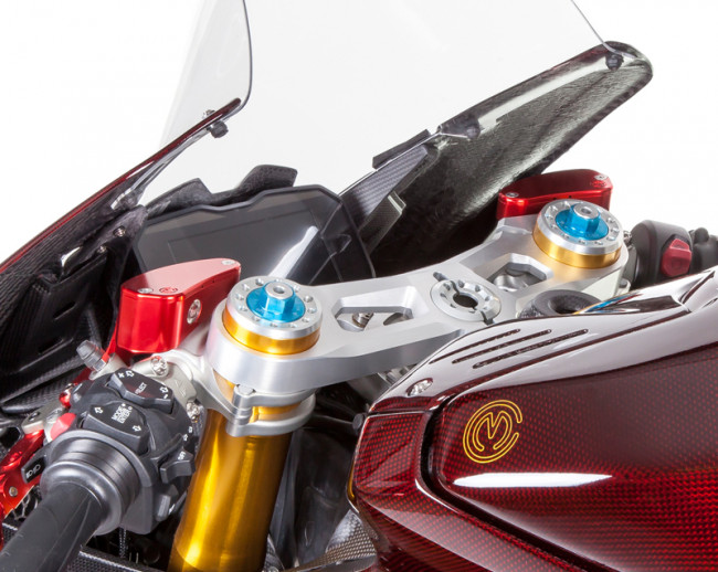 Motocorse Billet Brake and Clutch Reservoirs for OE Master Cylinders for Ducati and MV F4 RR/RC (up to 2020 models) Motocorse Billet Brake and Clutch Reservoirs for OE Master Cylinders for Ducati and MV F4 RR/RC (up to 2020 models)