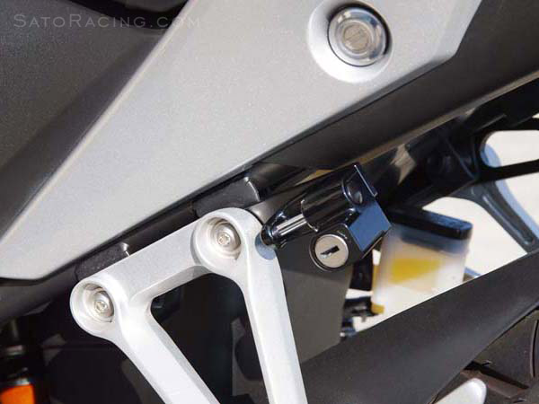 cb500x helmet lock