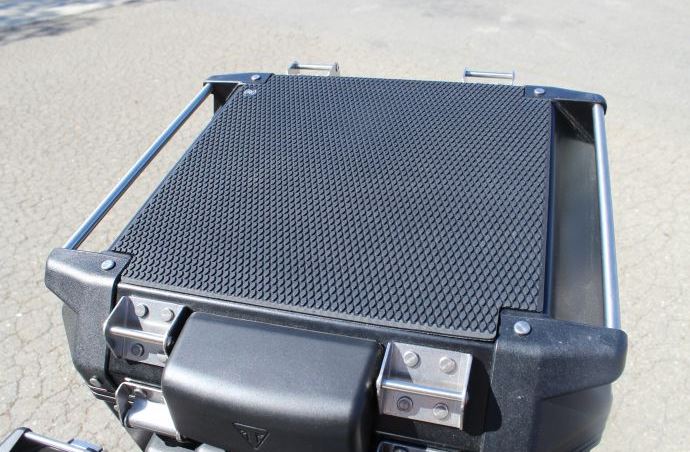 TechSpec Pannier Guards for the Triumph Givi Outback 42ltr Back/Tail Snake Skin TechSpec Pannier Guards for the Triumph Givi Outback 42ltr Back/Tail Snake Skin