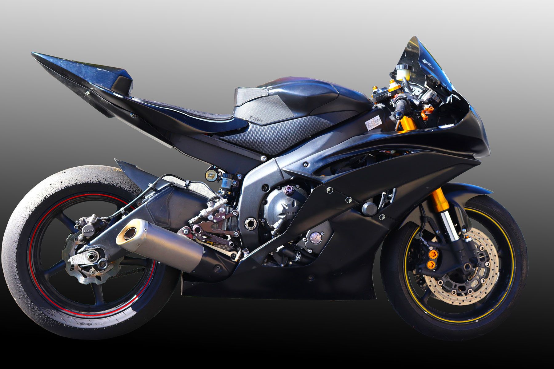 TechSpec Tank Extender and Tank Grip Pads for the Yamaha YZF-R6 (08-16) TechSpec Tank Extender and Tank Grip Pads for the Yamaha YZF-R6 (08-16)