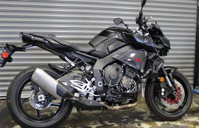 TechSpec Tank Grip Pads for the Yamaha FZ-10 / MT-10 (16-21) TechSpec Tank Grip Pads for the Yamaha FZ-10 / MT-10 (16-21)