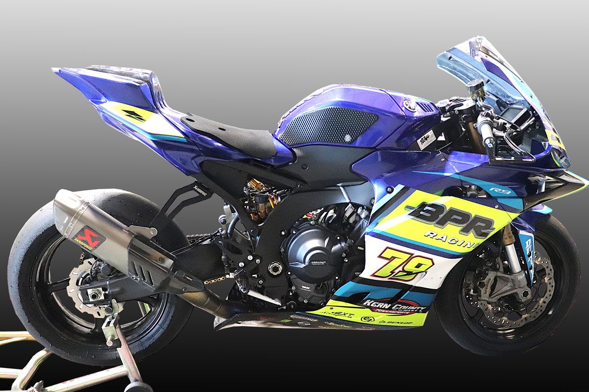 TechSpec Tank Grip Pads for the Yamaha YZF-R9 (2025+) TechSpec Tank Grip Pads for the Yamaha YZF-R9 (2025+)