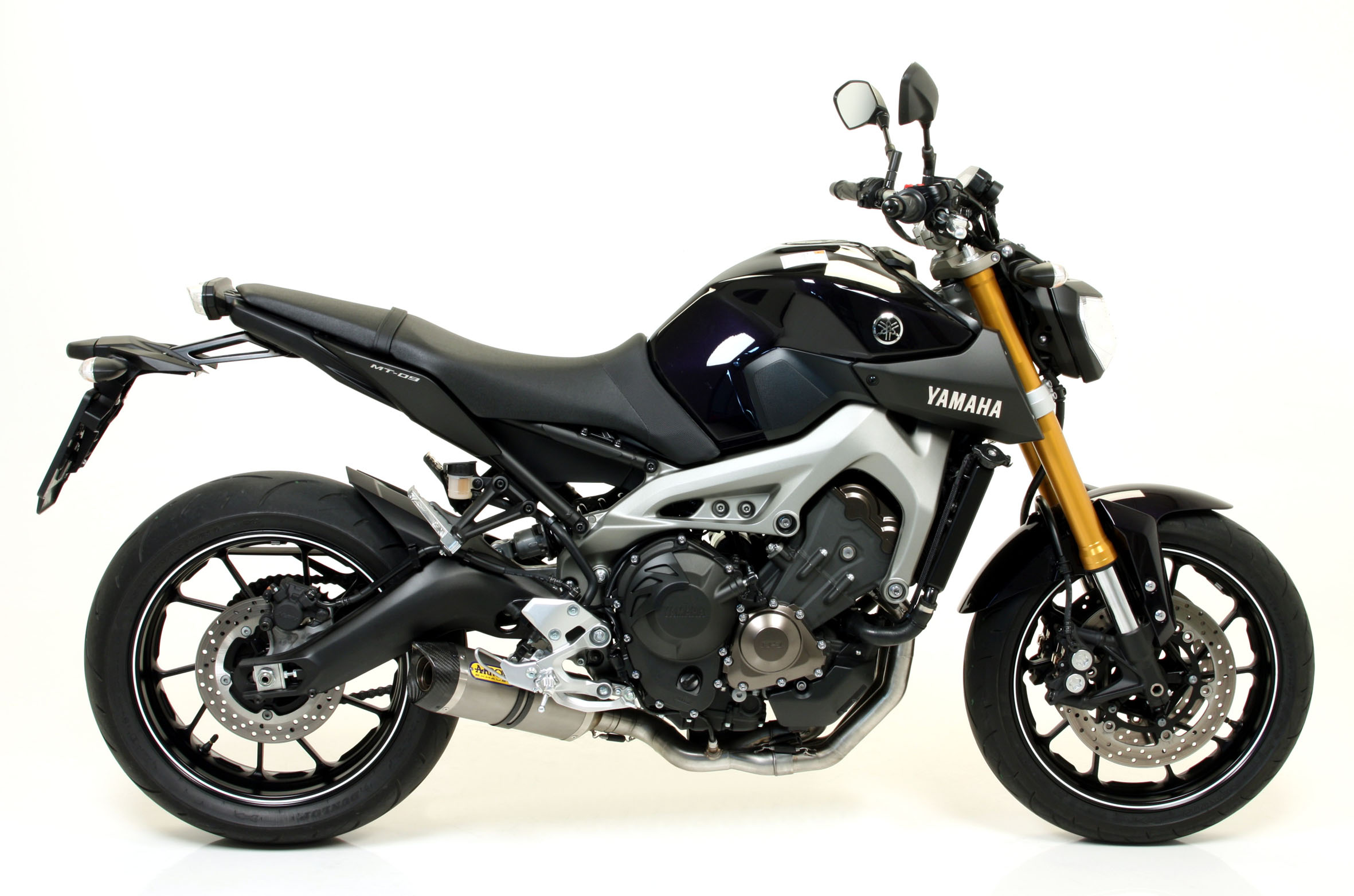 YAMAHA MT-09 2014で使用　ARROWフルエキゾーストマフラー YAMAHA MT-09 2014で使用 ARROWフルエキゾーストマフラー - メルカリ