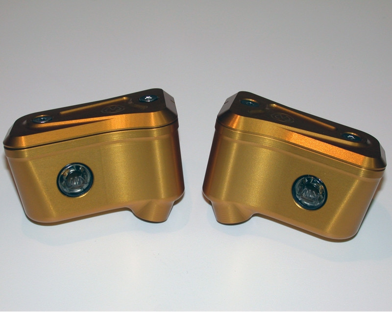 Motocorse Billet Aluminum Reservoirs For Brembo OE Semi Radial Master Cylinders Brake and Clutch Motocorse Billet Aluminum Reservoirs For Brembo OE Semi Radial Master Cylinders Brake and Clutch