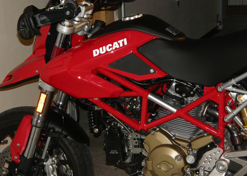 TechSpec Tank Grip Pads for the Ducati Hypermotard 1100 / 796 TechSpec Tank Grip Pads for the Ducati Hypermotard 1100 / 796