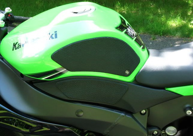 TechSpec Tank Grip Pads for the Kawasaki ZX-6R (09-12) TechSpec Tank Grip Pads for the Kawasaki ZX-6R (09-12)