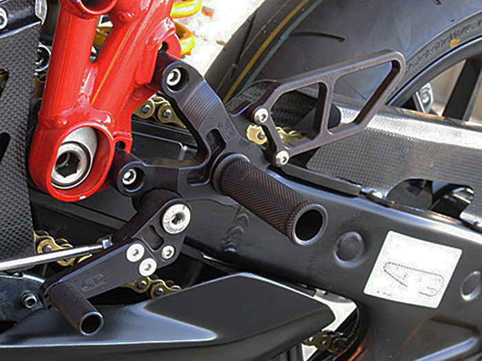 WOODCRAFT Ducati 749 / 999 (all) Rearsets Black with Shifter