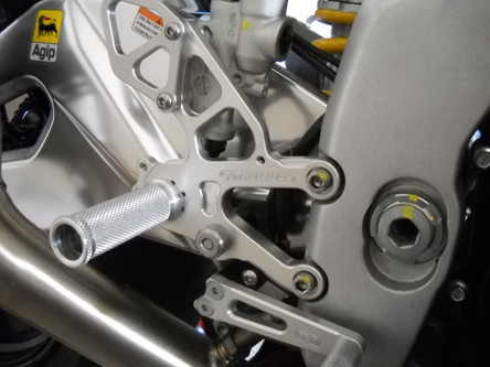 WOODCRAFT Aprilia RSV4 (09-15) (non APRC) Full Rearsets - Clear Anodized WOODCRAFT Aprilia RSV4 (09-15) (non APRC) Full Rearsets - Clear Anodized