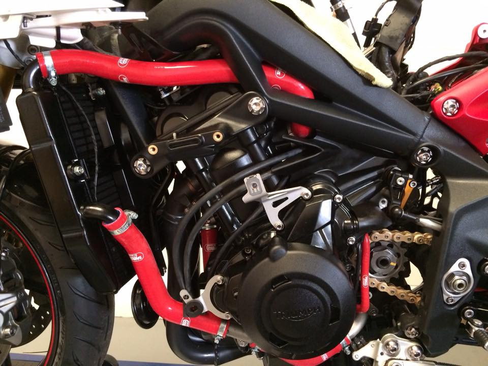 SamcoSport 6 Piece Full Silicone Coolant Hose Set For Triumph Daytona 675 / 675R (2013-17) SamcoSport 6 Piece Full Silicone Coolant Hose Set For Triumph Daytona 675 / 675R (2013-17)