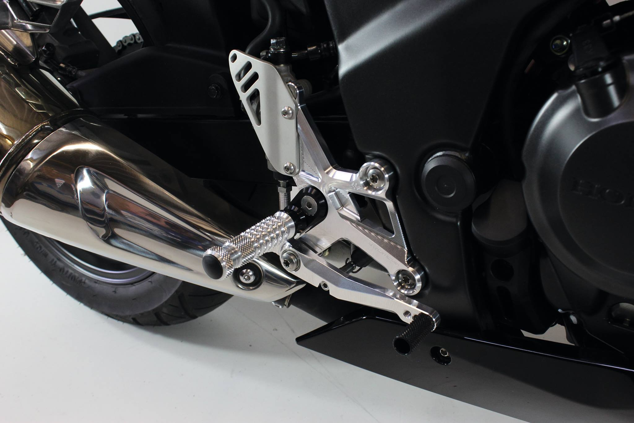 Gilles RCT10GT Rearsets for the Honda CBR250R (20112016) and CBR300R