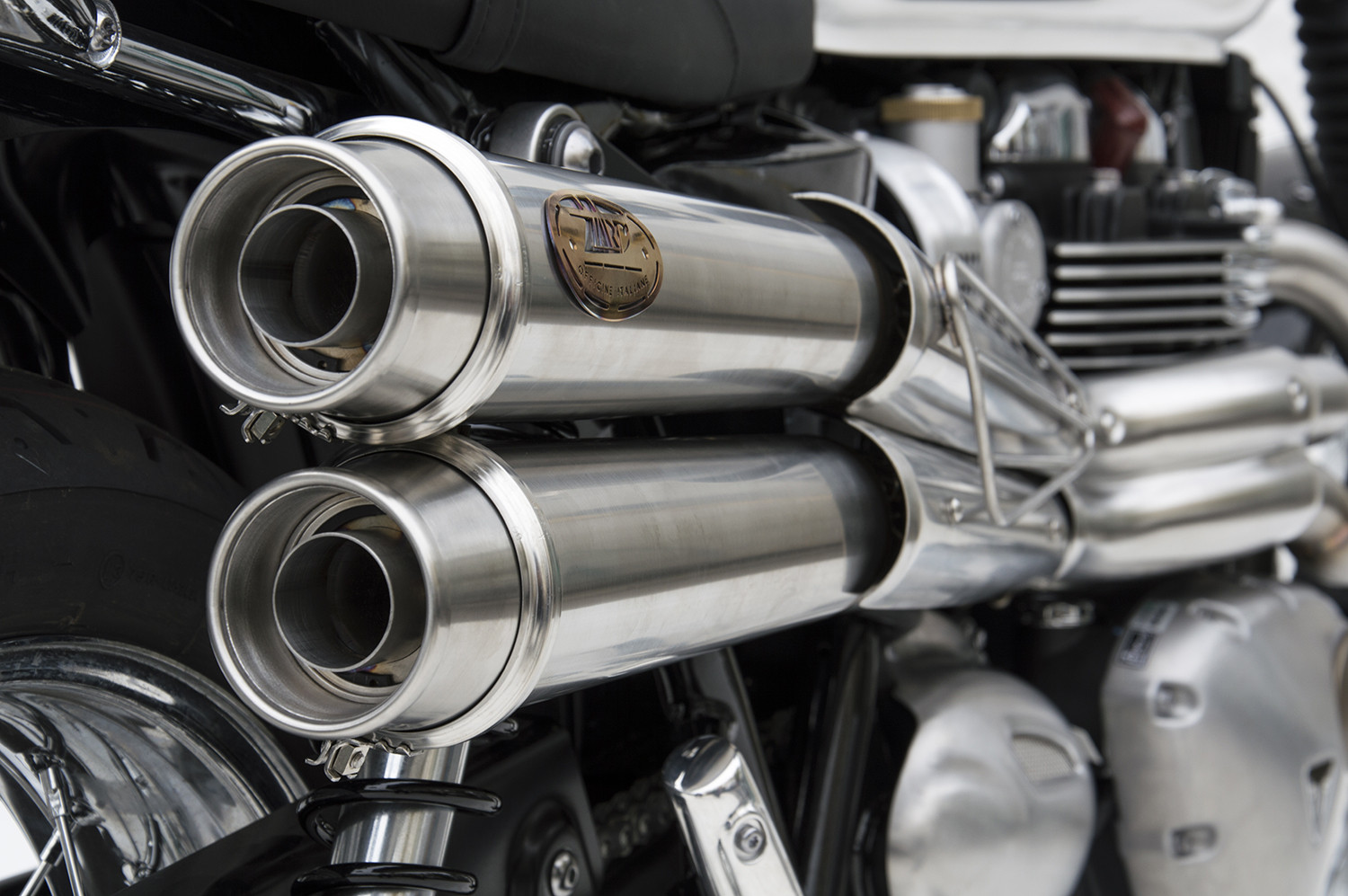 ZARD 22 High Mount Full Exhaust System for the Bonneville T120 (2016+)