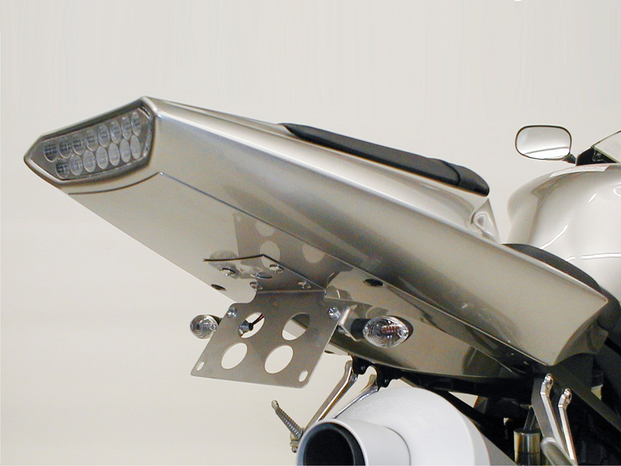 Competition Werkes Standard Fender Eliminator Kit Yamaha YZFR1 (0203)