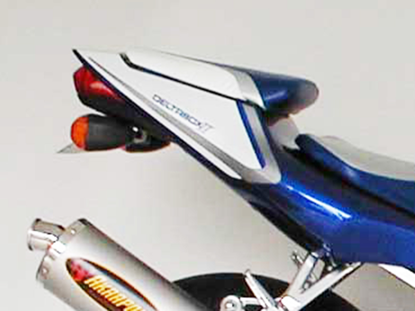 r6 fender eliminator kit