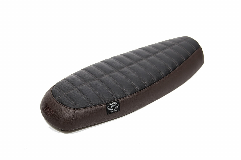ZARD Slim Seat Essential 'DOUBLE STITCH' for Triumph Thruxton Bonneville Street Twin and Scrambler ZARD Slim Seat Essential 'DOUBLE STITCH' for Triumph Thruxton Bonneville Street Twin and Scrambler