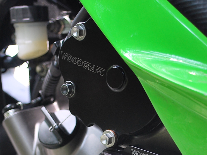 WOODCRAFT Kawasaki ZX-6R (07+) RHS Starter Idle Gear Cover Assembly Black WOODCRAFT Kawasaki ZX-6R (07+) RHS Starter Idle Gear Cover Assembly Black