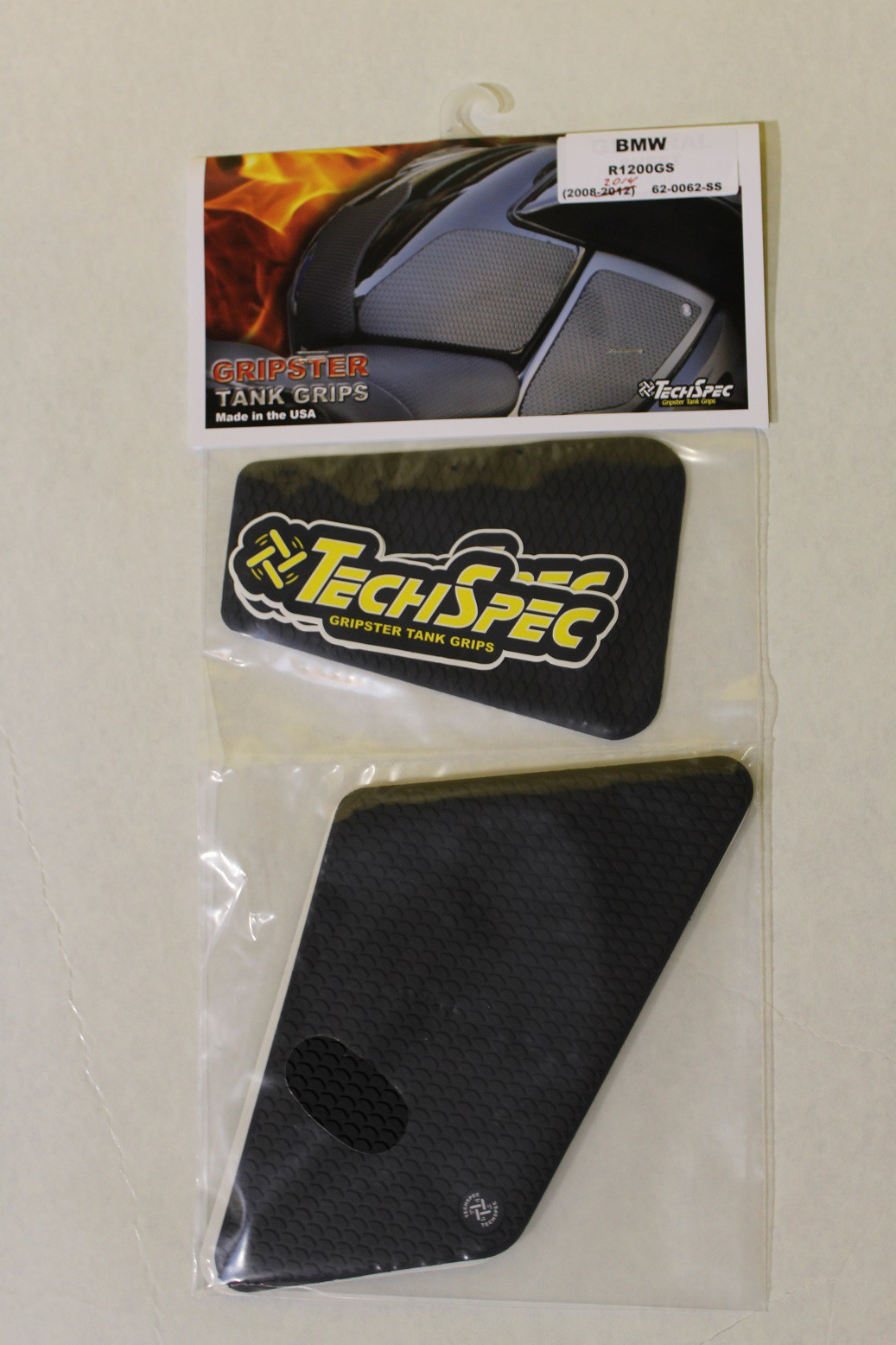 TechSpec Tank Grip Pads for the BMW R1200GS (08-12) TechSpec Tank Grip Pads for the BMW R1200GS (08-12)