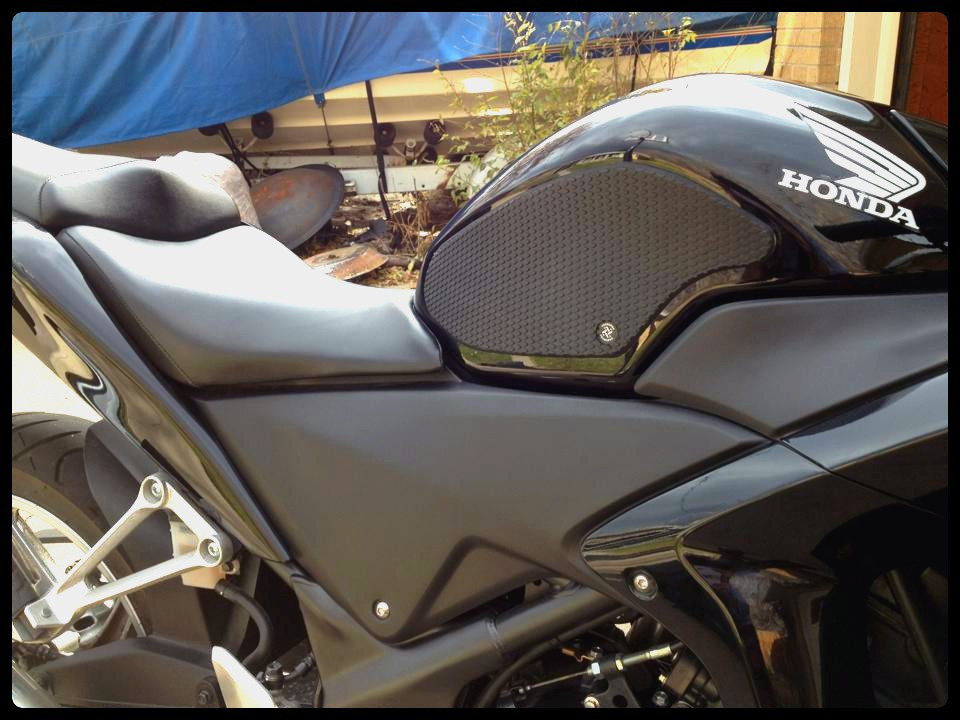 TechSpec Tank Grip Pads for the Honda CBR250RR (11-15) CBR150R (2014+) TechSpec Tank Grip Pads for the Honda CBR250RR (11-15) CBR150R (2014+)