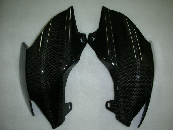 CARBONVANI - DUCATI HYPERMOTARD 1100 / 796 CARBON FIBER SIDE PANELS CARBONVANI - DUCATI HYPERMOTARD 1100 / 796 CARBON FIBER SIDE PANELS