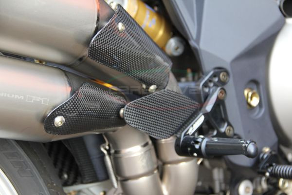 CARBONVANI - MV AGUSTA BRUTALE CARBON FIBER LOWER AND UPPER EXHAUST GUARD (2006-09) CARBONVANI - MV AGUSTA BRUTALE CARBON FIBER LOWER AND UPPER EXHAUST GUARD (2006-09)