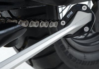 R&G Racing Kickstand Shoe Triumph Tiger 800 XCx with centre stand fitted R&G Racing Kickstand Shoe Triumph Tiger 800 XCx with centre stand fitted