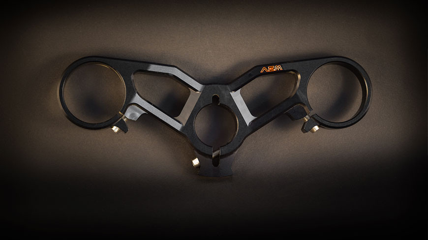 エス　28cm 国内9月8日発売予定】 ウィングスアンドホーンズ × アディダス