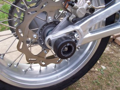 R&G Racing Rear Axle Swingarm Protectors for Aprilia SXV 450/550 '06 SL750 Shiver '07-'16 Dorsoduro 750 '09-'15 & Dorsoduro 1200 '11-'14 R&G Racing Rear Axle Swingarm Protectors for Aprilia SXV 450/550 '06 SL750 Shiver '07-'16 Dorsoduro 750 '09-'15 & Dorsoduro 1200 '11-'14