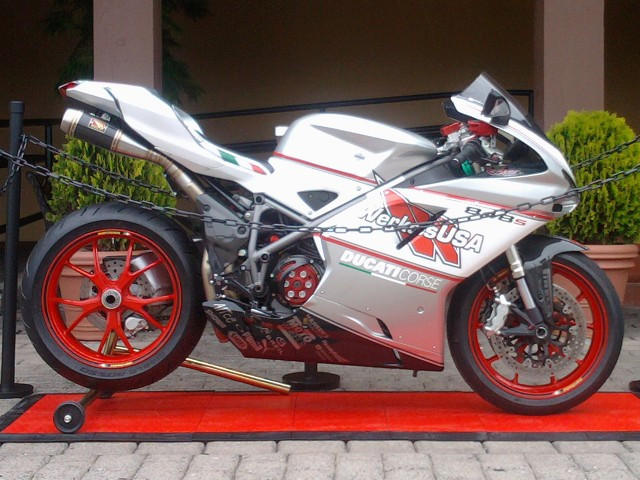 Competition Werkes GP Slip On Exhaust for the Ducati 1098/1198 (07-11) and 848 (08-13) Competition Werkes GP Slip On Exhaust for the Ducati 1098/1198 (07-11) and 848 (08-13)