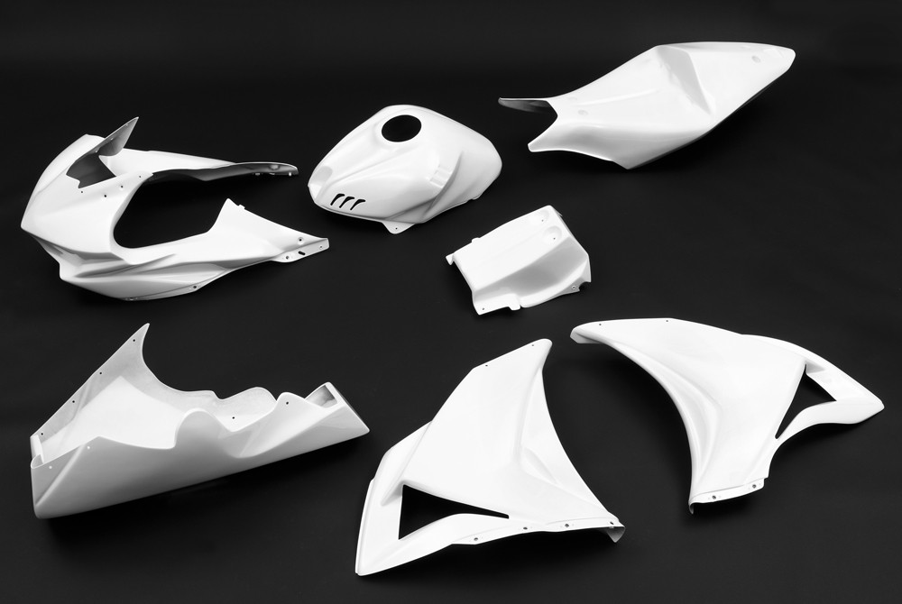 CARBONIN AVIO FIBER RACE BODYWORK FOR YAMAHA YZF-R3 (2015-2019) CARBONIN AVIO FIBER RACE BODYWORK FOR YAMAHA YZF-R3 (2015-2019)