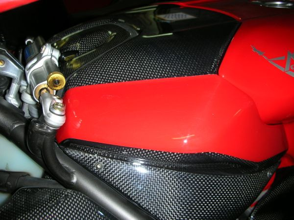 CARBONVANI - MV AGUSTA F4 CARBON FIBER AIRBOX (>2009) CARBONVANI - MV AGUSTA F4 CARBON FIBER AIRBOX (>2009)