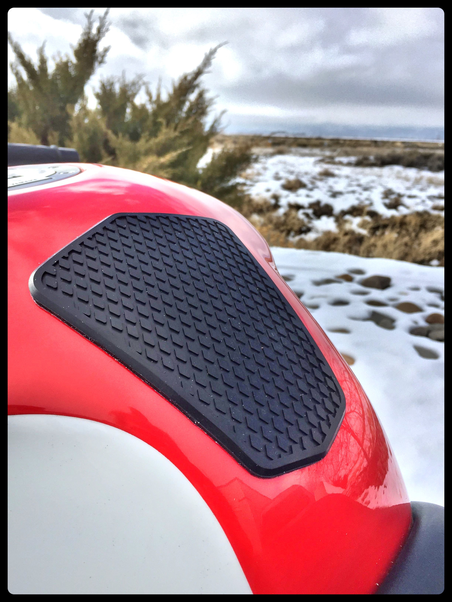 TechSpec Tank Grip Pads for the BMW K1200RS TechSpec Tank Grip Pads for the BMW K1200RS